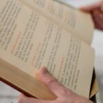 Dylemat wagonika – co mówi o nas słynny eksperyment myślowy z etyki?