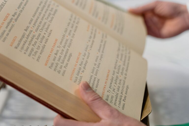 Dylemat wagonika – co mówi o nas słynny eksperyment myślowy z etyki?
